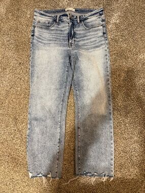 Buckle Light Wash Blue Cropped Ankle Jeans